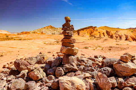 valley of fire nevada 3-22 rock pile tower stacked rocks (4).jpg