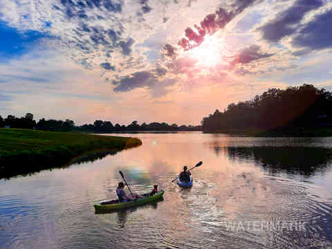 kayak2.jpg