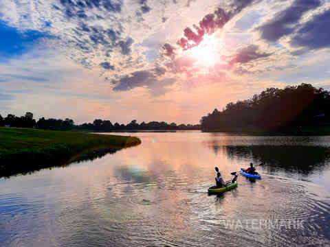 Kayak.jpg