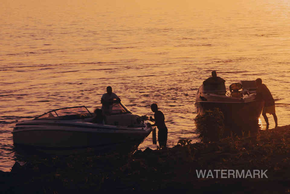 caseyville fourth of july 4th uc first freelance photography sunset yellow ohio river silh