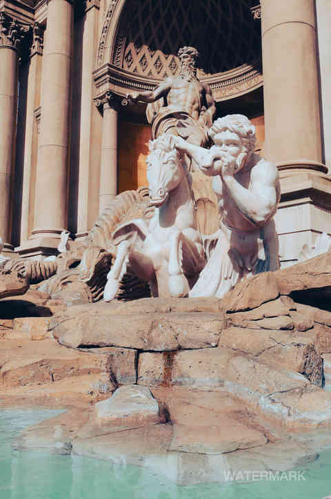 las vegas ceasars palace mythology statue fountain zues posiedon architecture (5).jpg