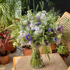 自然を家に取り入れる:生花を使った装飾のアート
