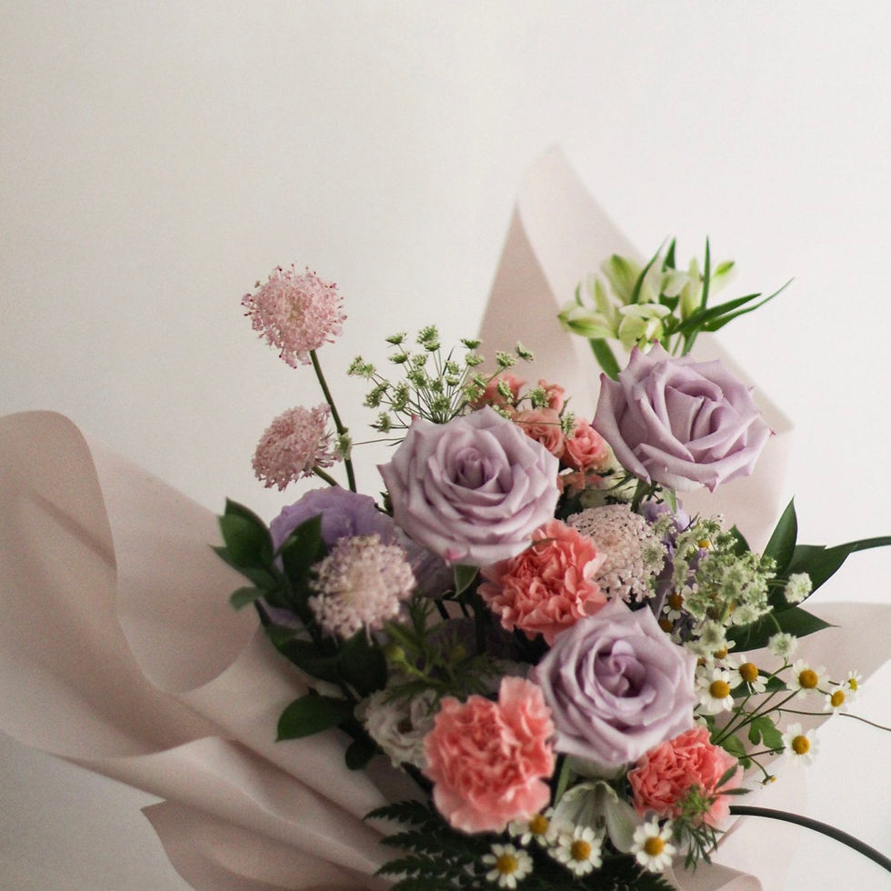 縮圖：進口康乃馨玫瑰鮮花束