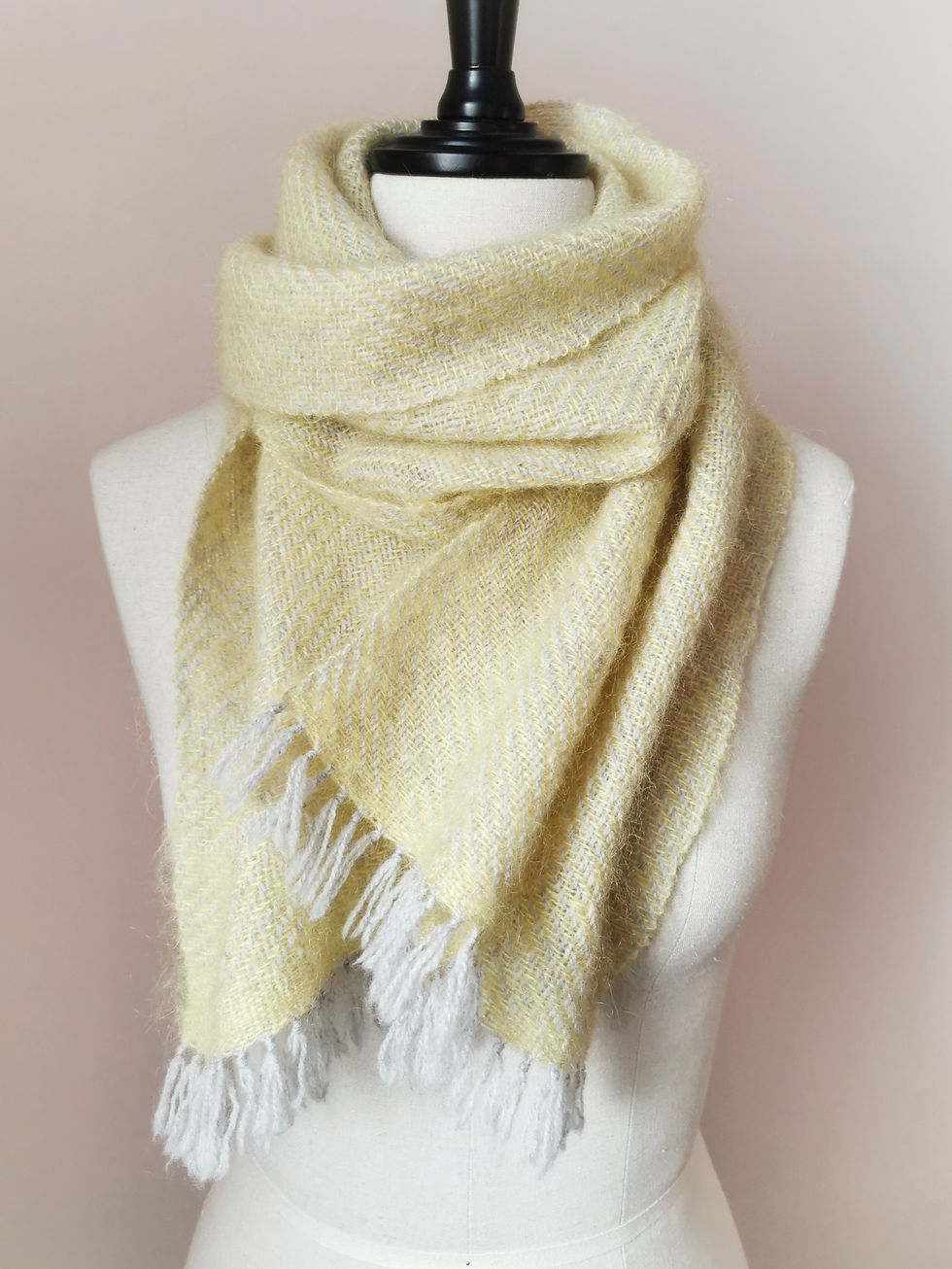 縮圖：馬海毛羔羊毛圍巾