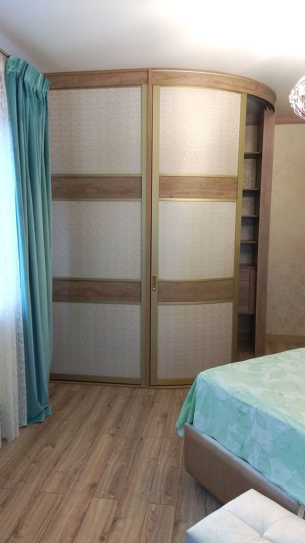 Радиусная гардеробная