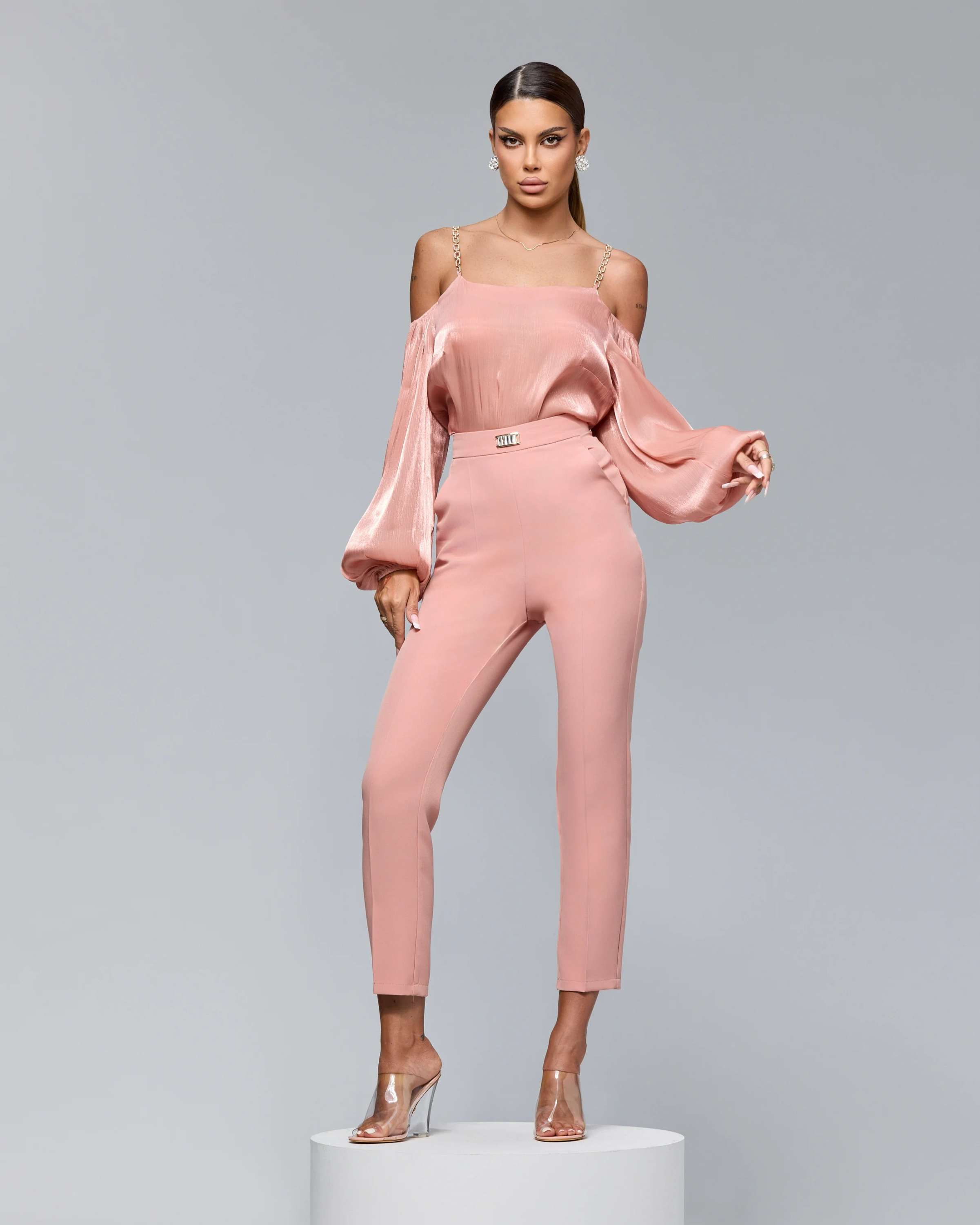 Old Rose Tapered Trousers , with high waist, waist accessory