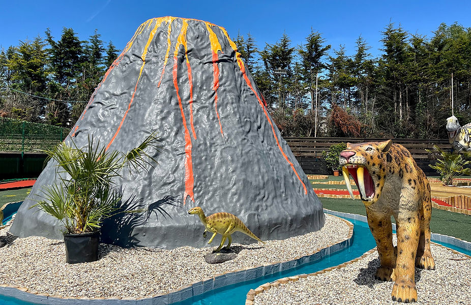 Home Dino Encounters Crazy Golf