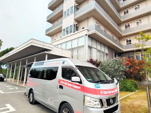 垂水病院に停車中の介護タクシーコニーサポートキャブ