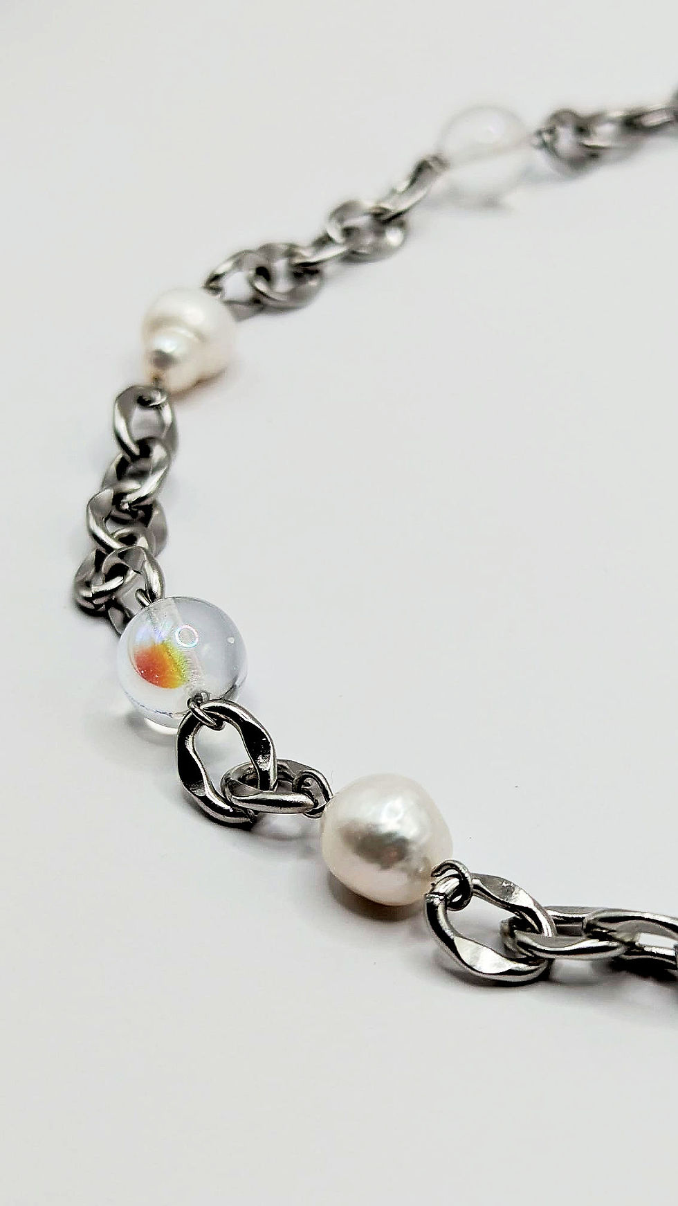 Miniature : Collier clairement iconique