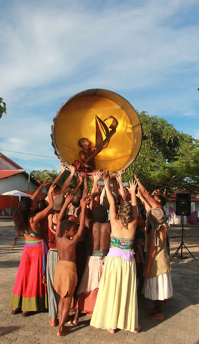 2015 Barra do Serinhaem Trommelschiff.JPG