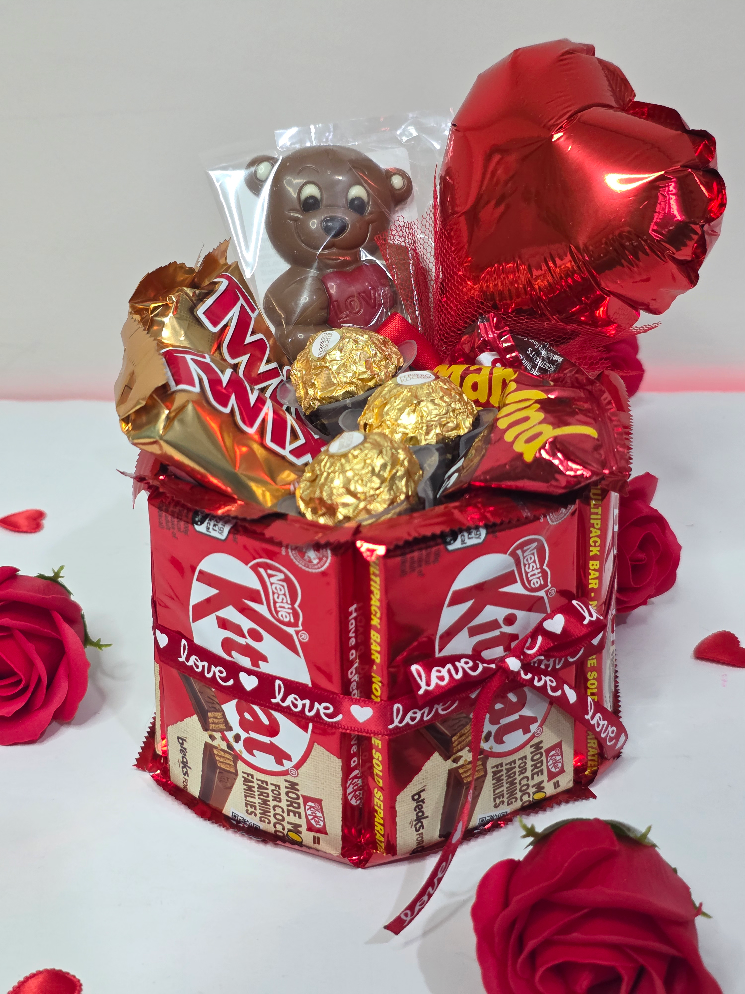 Mix chocolates gift "cake" for him /her