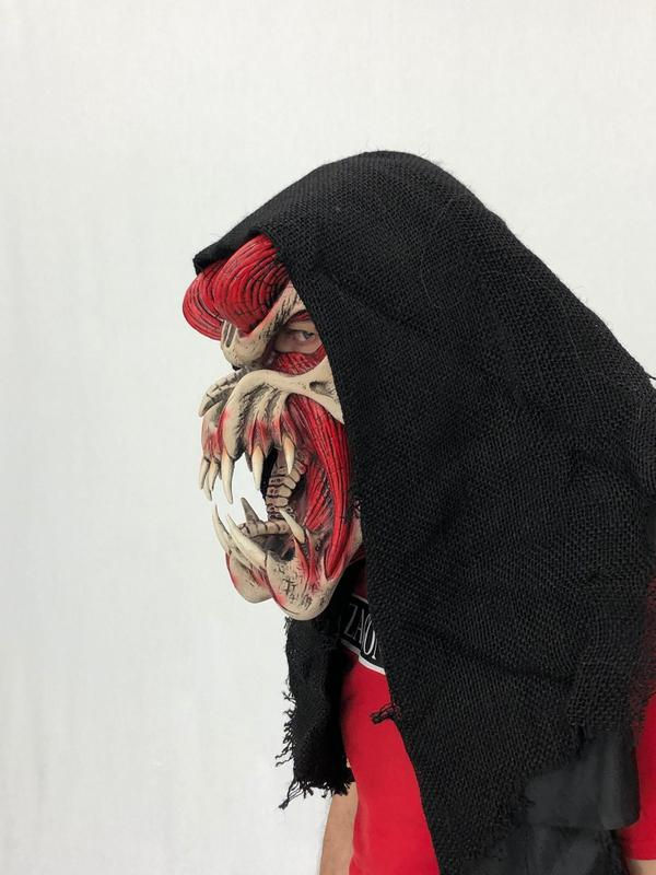 Thumbnail: Red Predator Large Fang