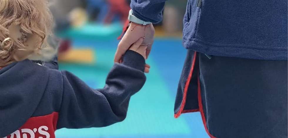 Póster Finanzas Inversión Frase Marco Foto Título Grande Profesional Corporativo  (4).jpg