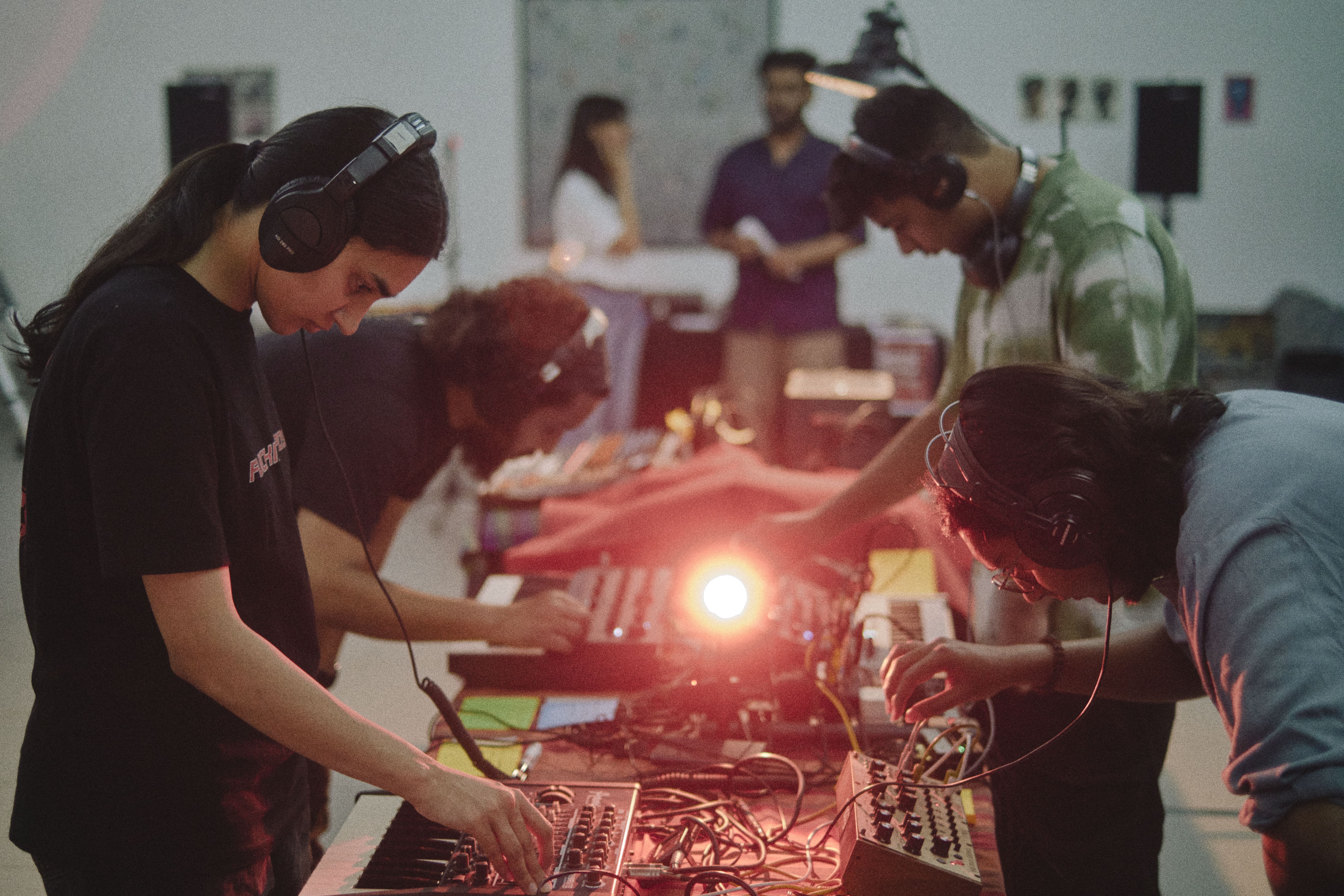 Synth Hang: Surge