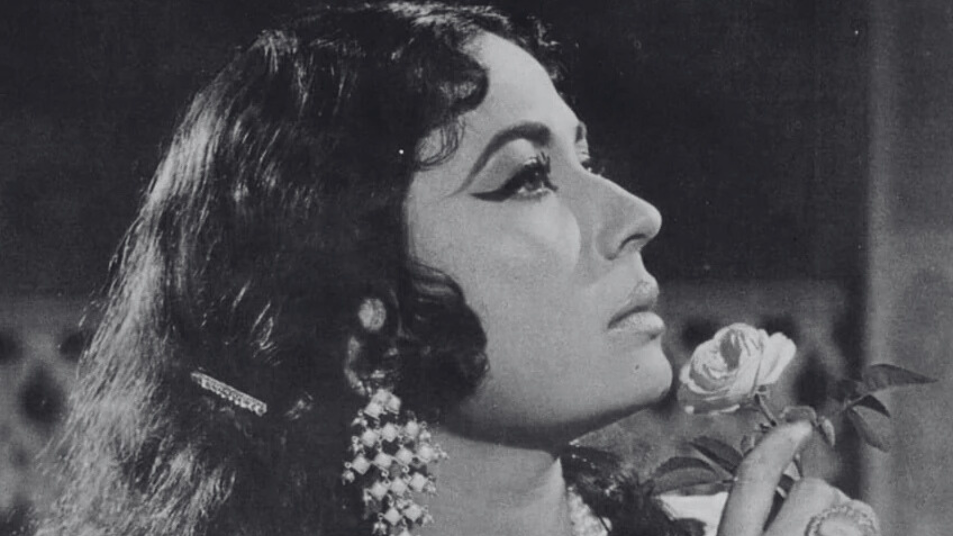 Ek Tanha Chand: A Musical Tribute to Meena Kumari