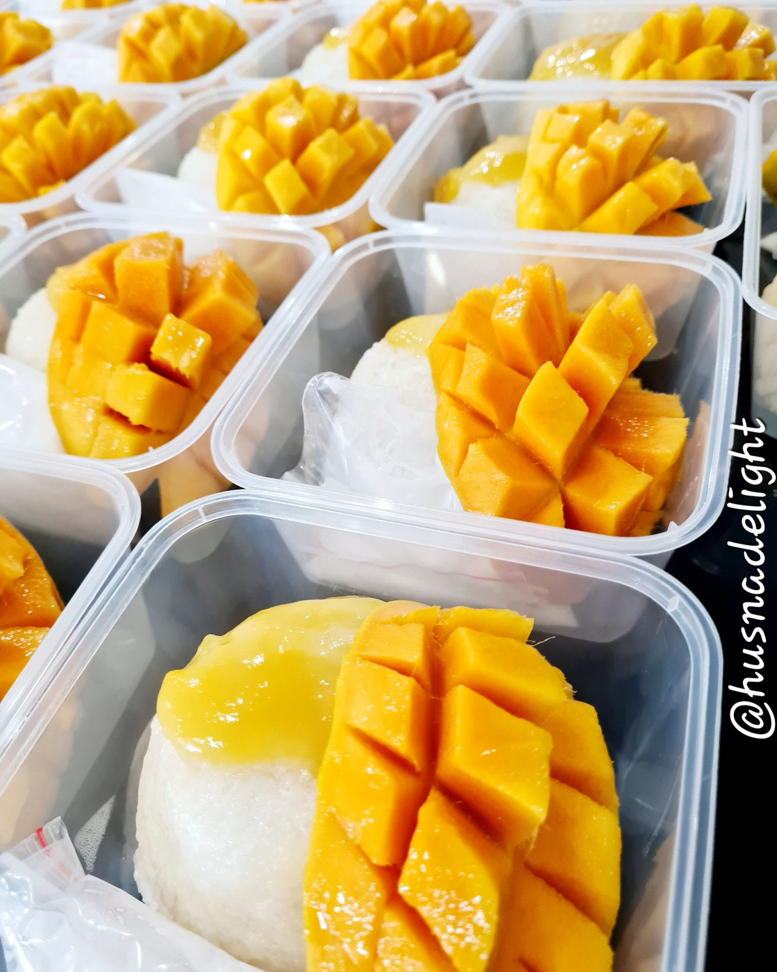 Mango Sticky Rice ( 3 Tubs )