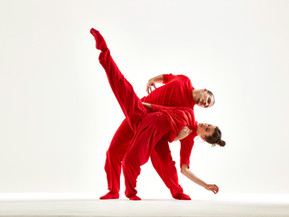 FLOATING A DANCE DAYS CHANIA