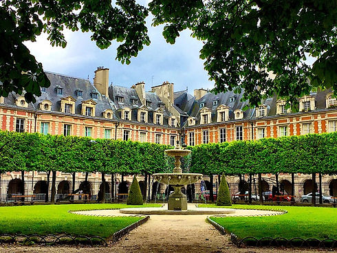 Places des Vosges Paris