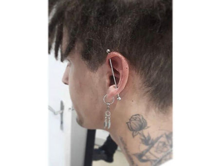 #1119 Piercing Industriel | AMERICAN BODY ART