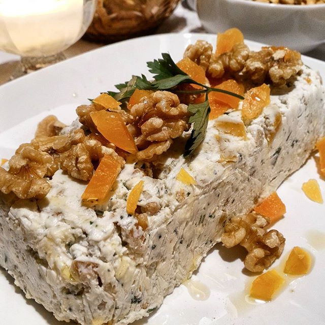 Terrine de damasco e nozes