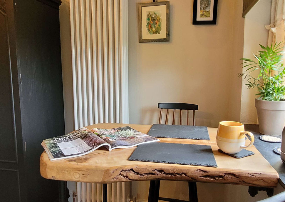 The 'kettle' tree breakfast bar with valley views.jpg