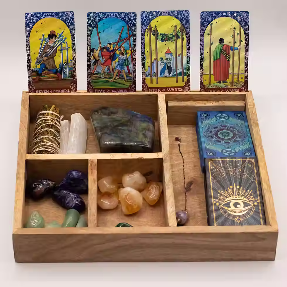 Miniatúra: DREVENÁ KRABIČKA & STOJAN NA TAROT II., 33×28×5 cm