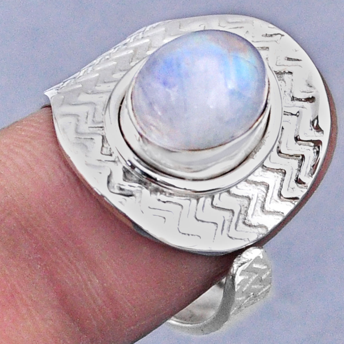 STRIEBORNÝ PRSTEŇ S MESAČNÝM KAMEŇOM ~nastaviteľná veľkosť