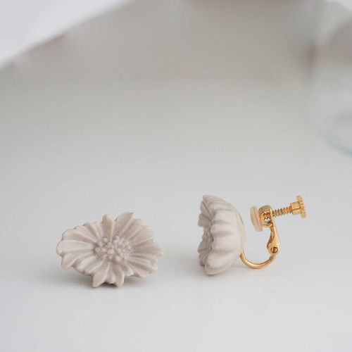 plant plant ピアス Daisy Earrings | plant-plant
