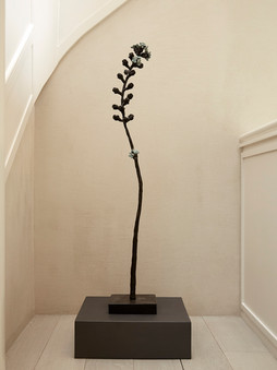 2017 - Branch ”japanese spring flowers” - bronze - 98 x 12 x 12 cm