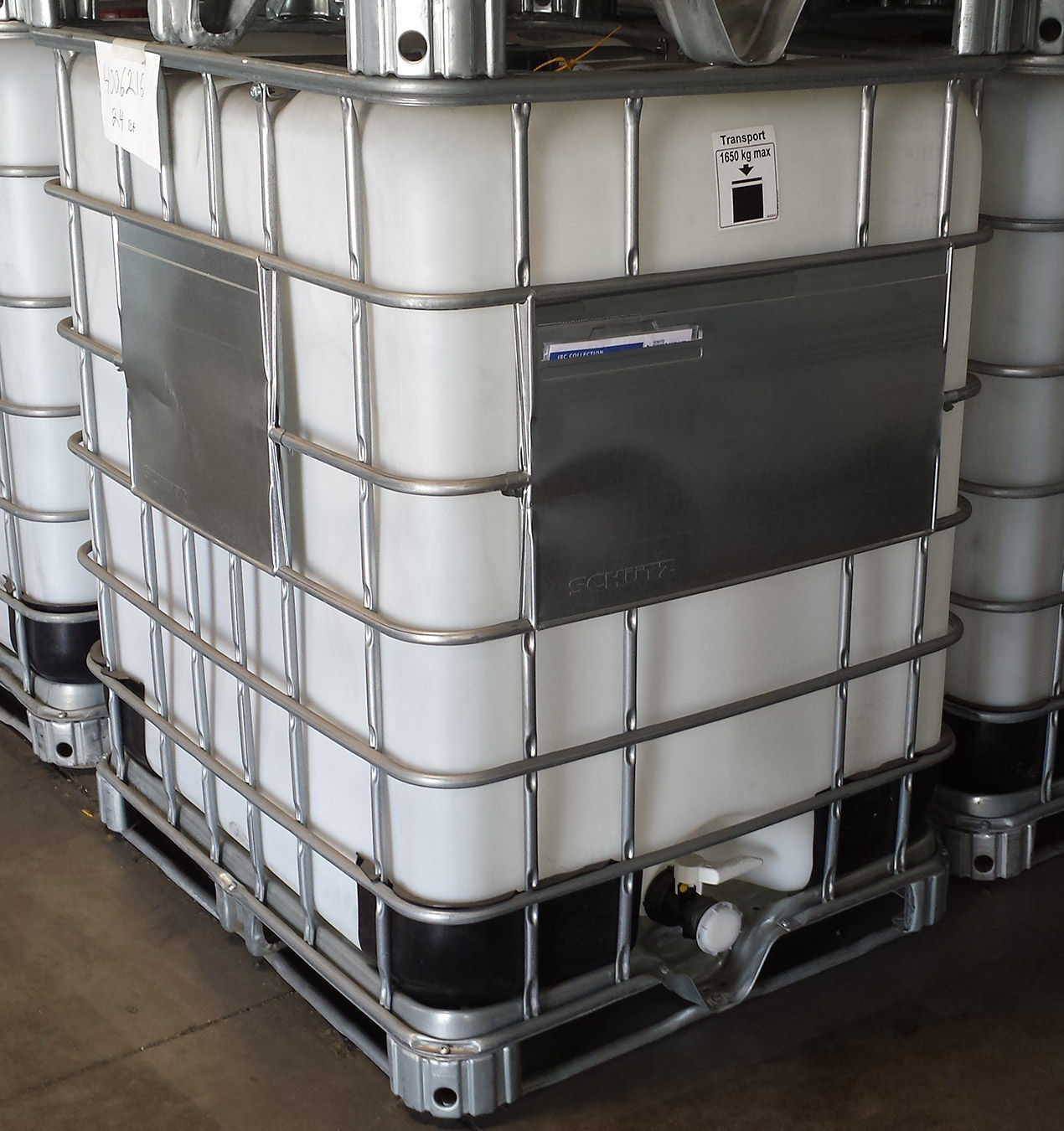 330 GALLON NON-FOOD GRADE UN-CLEANED IBC TOTE