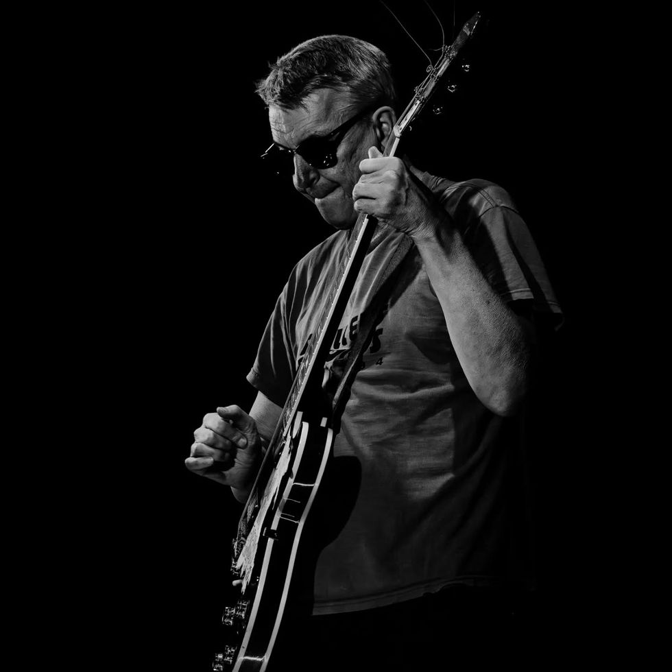 Portrait of Matt Jones lead singer of The Hepburns