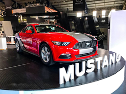 FORD-MUSTANG-BRANDING