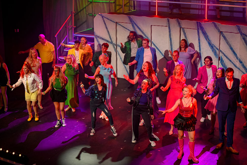 THE BAND DRESS RUN-02