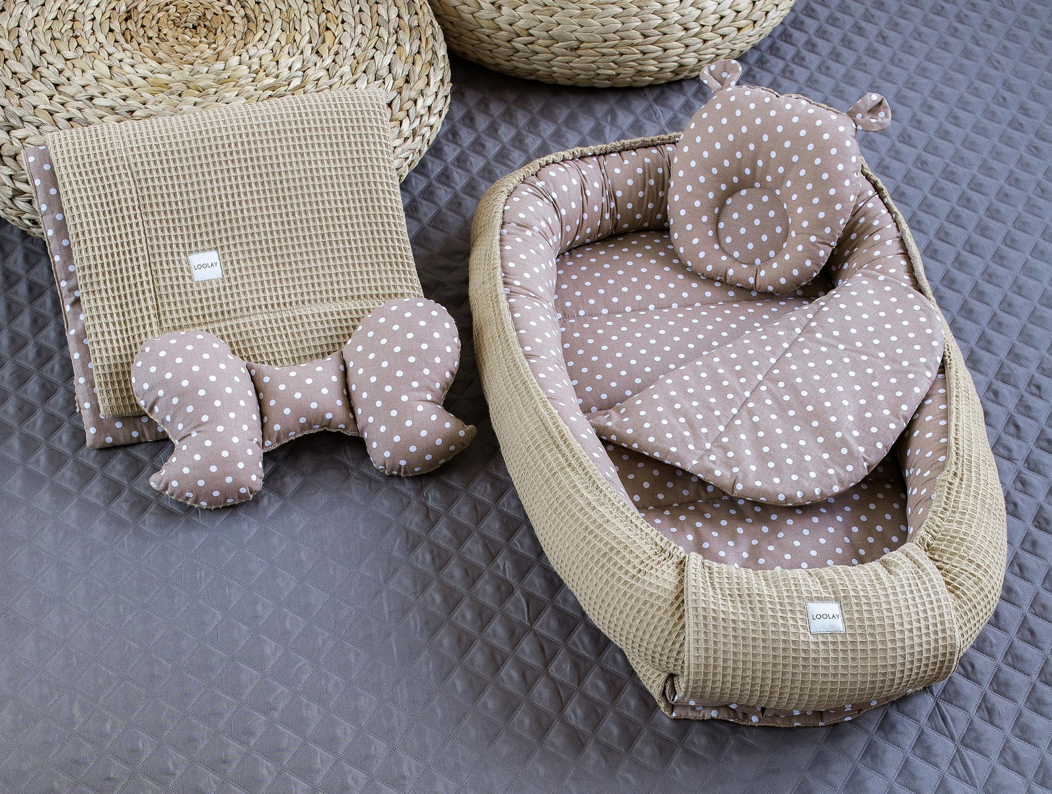 Premium Waffel Baumwolle Taupe PUNKTE Braun Nestchen Babykokon Reisebett Wickelunterlage Babynest Baby Ausstattung