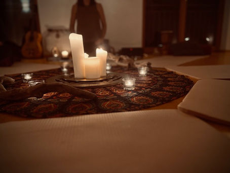 #42 Schweigend, hielt ich das Rede-Ei