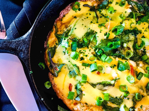 Turkey bacon frittata with red and green bell peppers and Parmesan