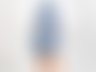 The Ultimate Style Guide: Denim Looks for Teens and Moms-to-Be