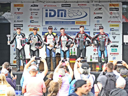 IDM Lauf im Rahmen von 100 Jahre Schleiz - eine tolle Show, spannender Sport, leider Unfall am Ende