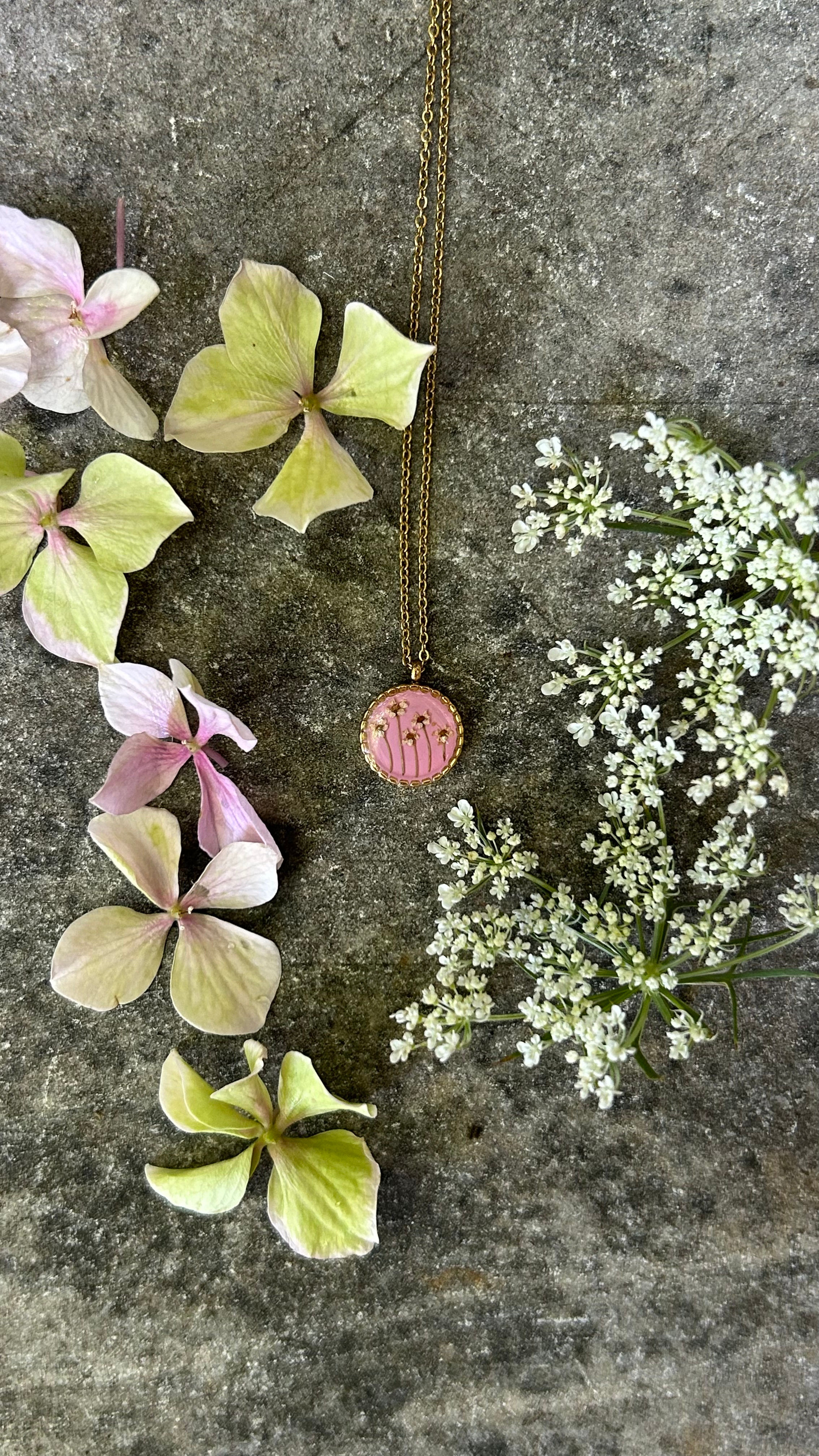 Collana con Carota selvatica