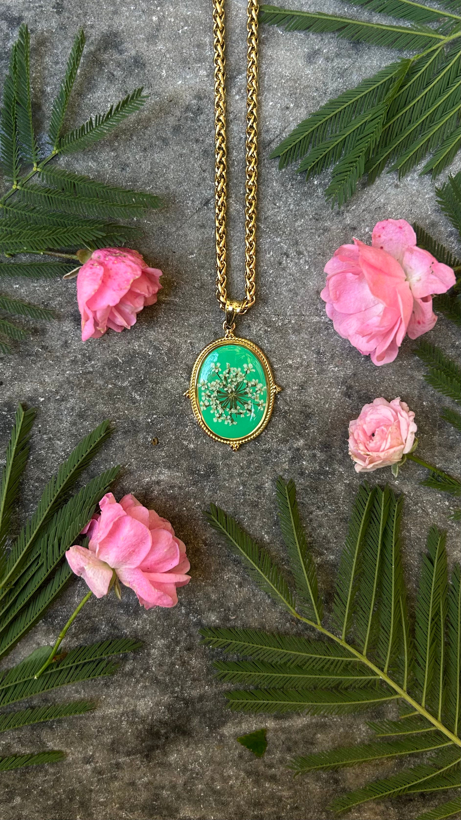 Collana con Carota selvatica