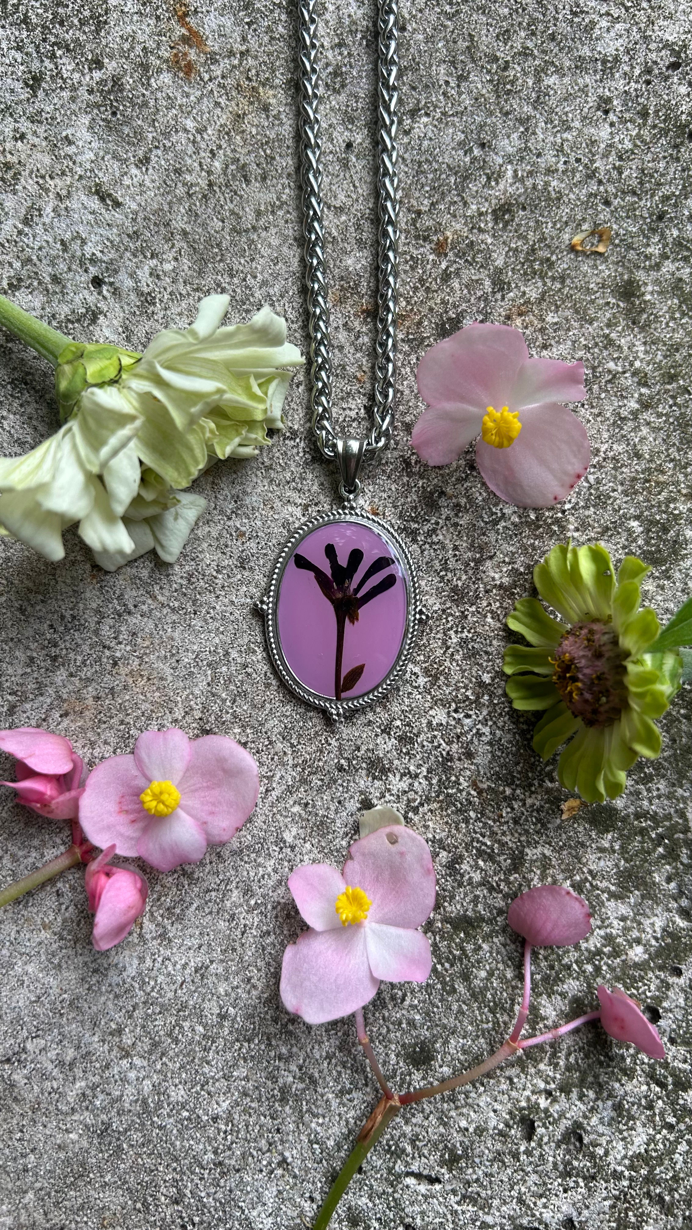 Collana con Geranio Africano