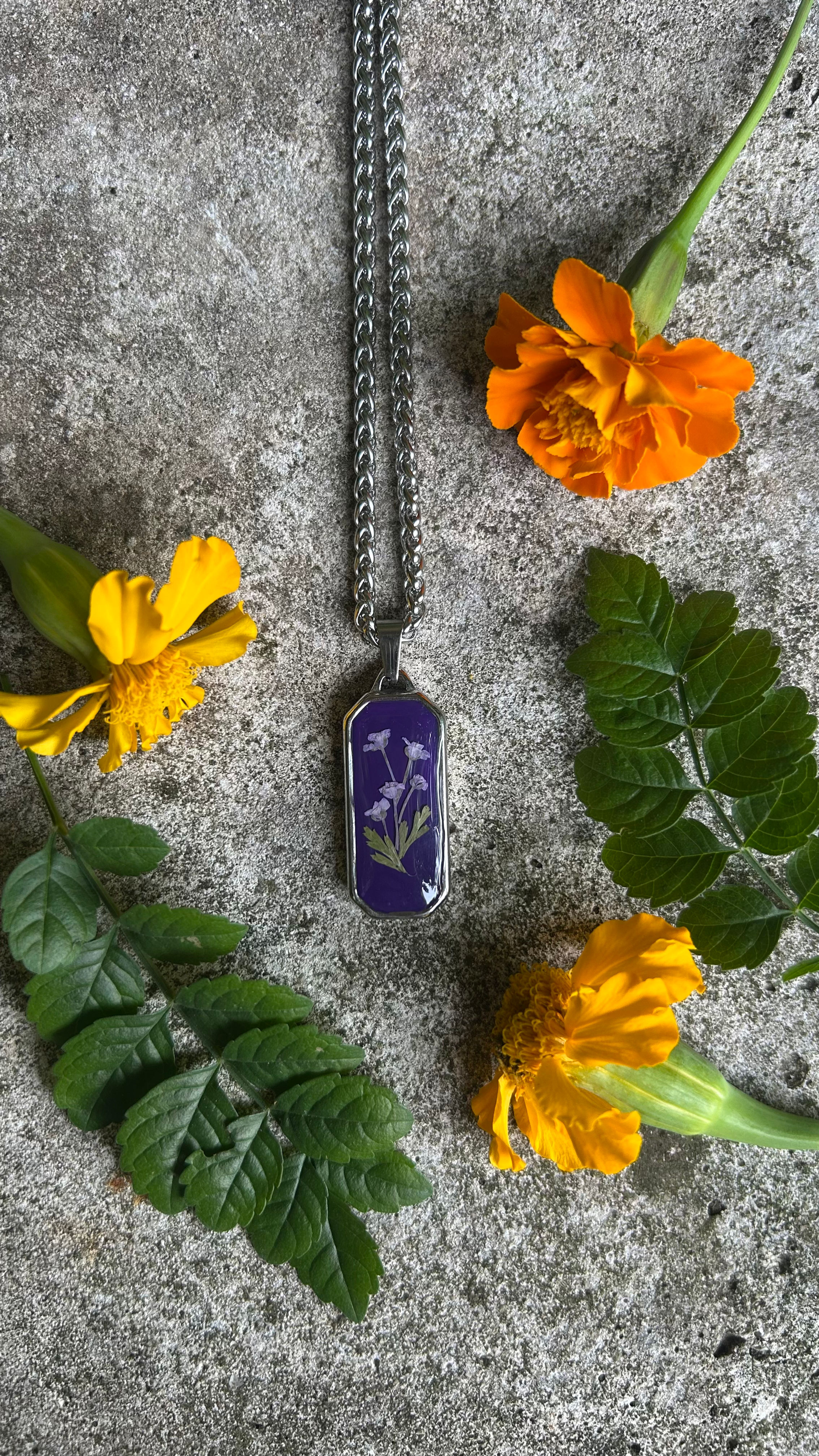 Collana con Lobularia