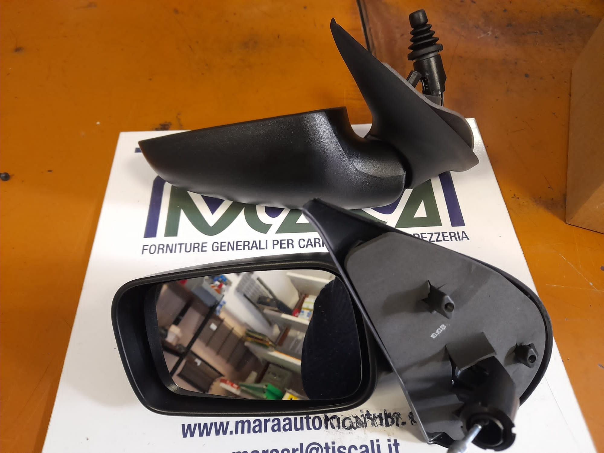 Fiat Punto I serie93/99 5 p specchietto esterno sinistro 