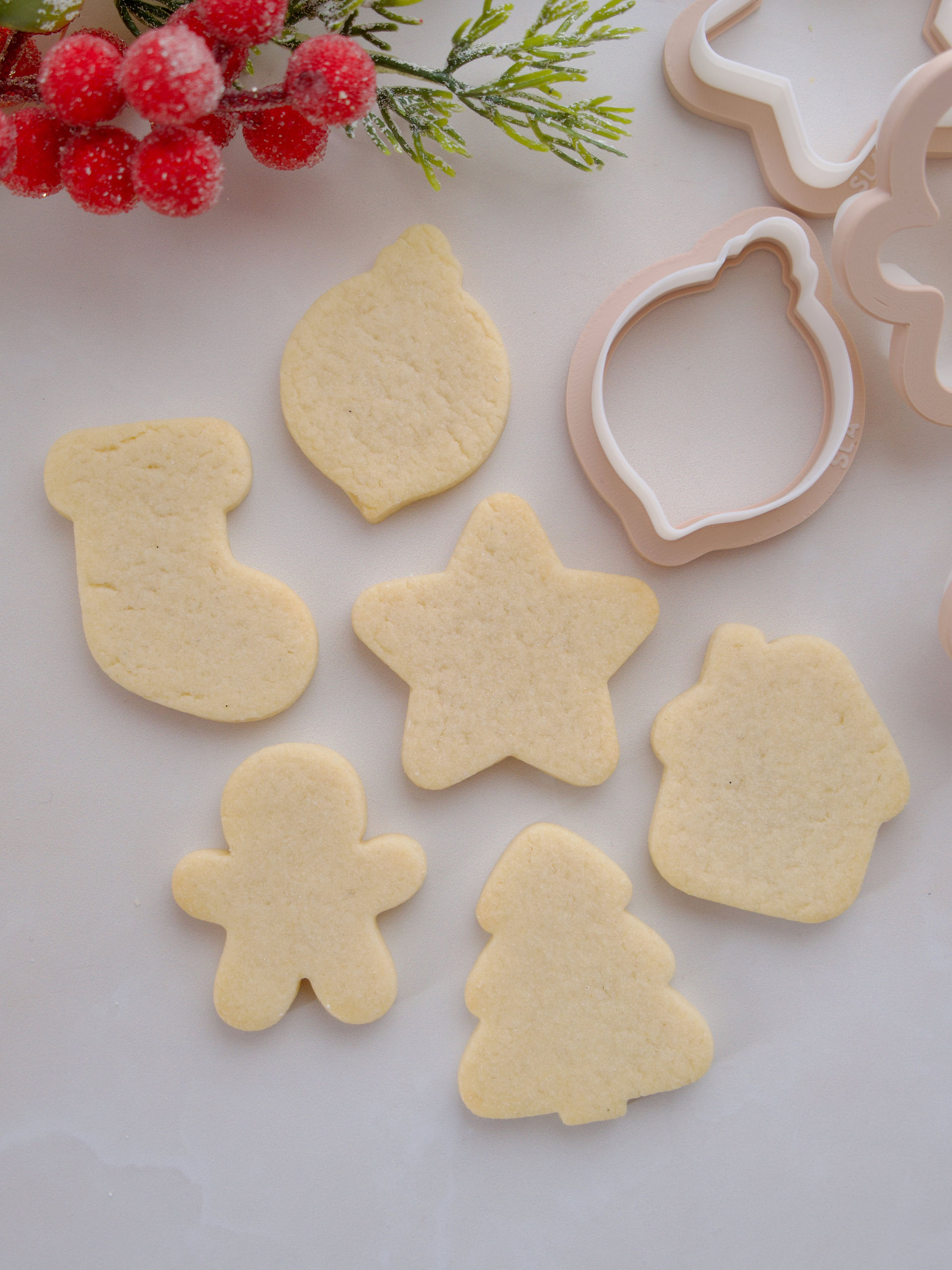 Bauble cookie cutter wtih 6 mini christmas cookies, unbaked