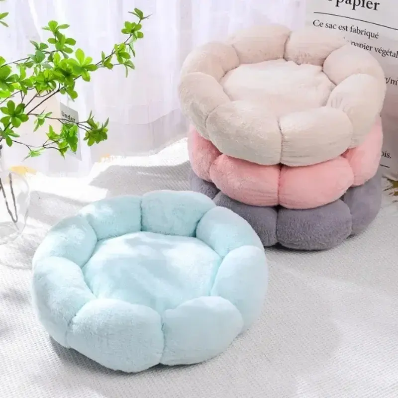Comfortable Sleep Pet Bed Unique Flower-Shaped
