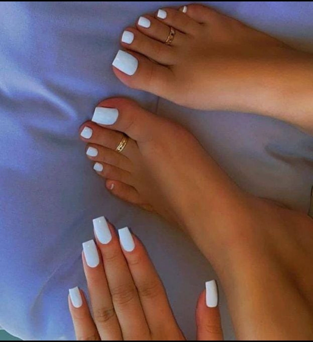 NAIL TECHNOLOGY COURSE