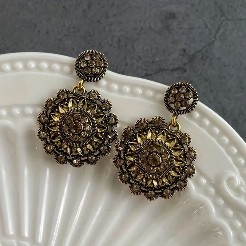 Thumbnail: Phool golden earrings