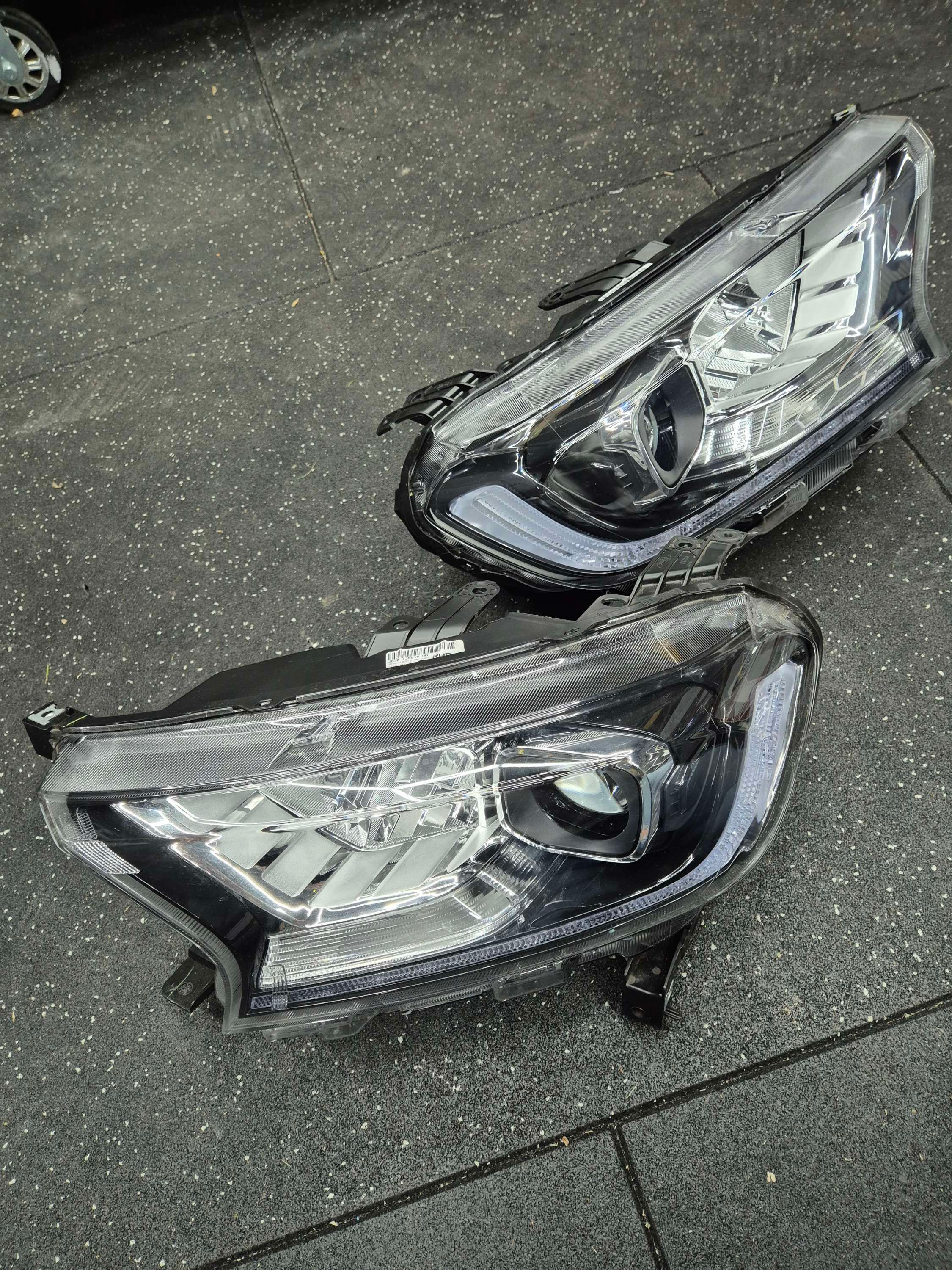 2021 Ford Ranger Headlights
