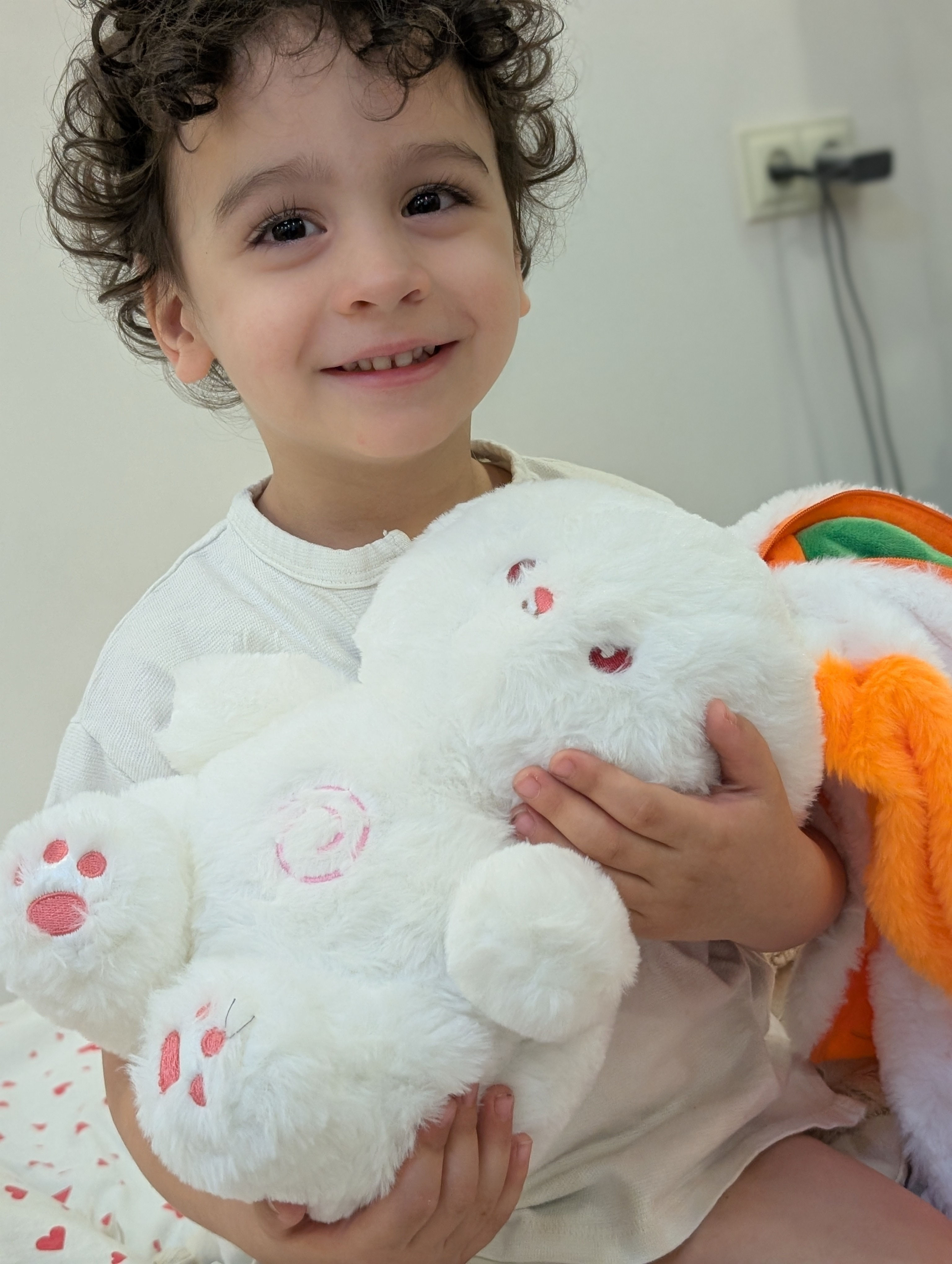 Գազարի  միջից դուրս եկող  շնչող նապաստակ լուսամփոփ