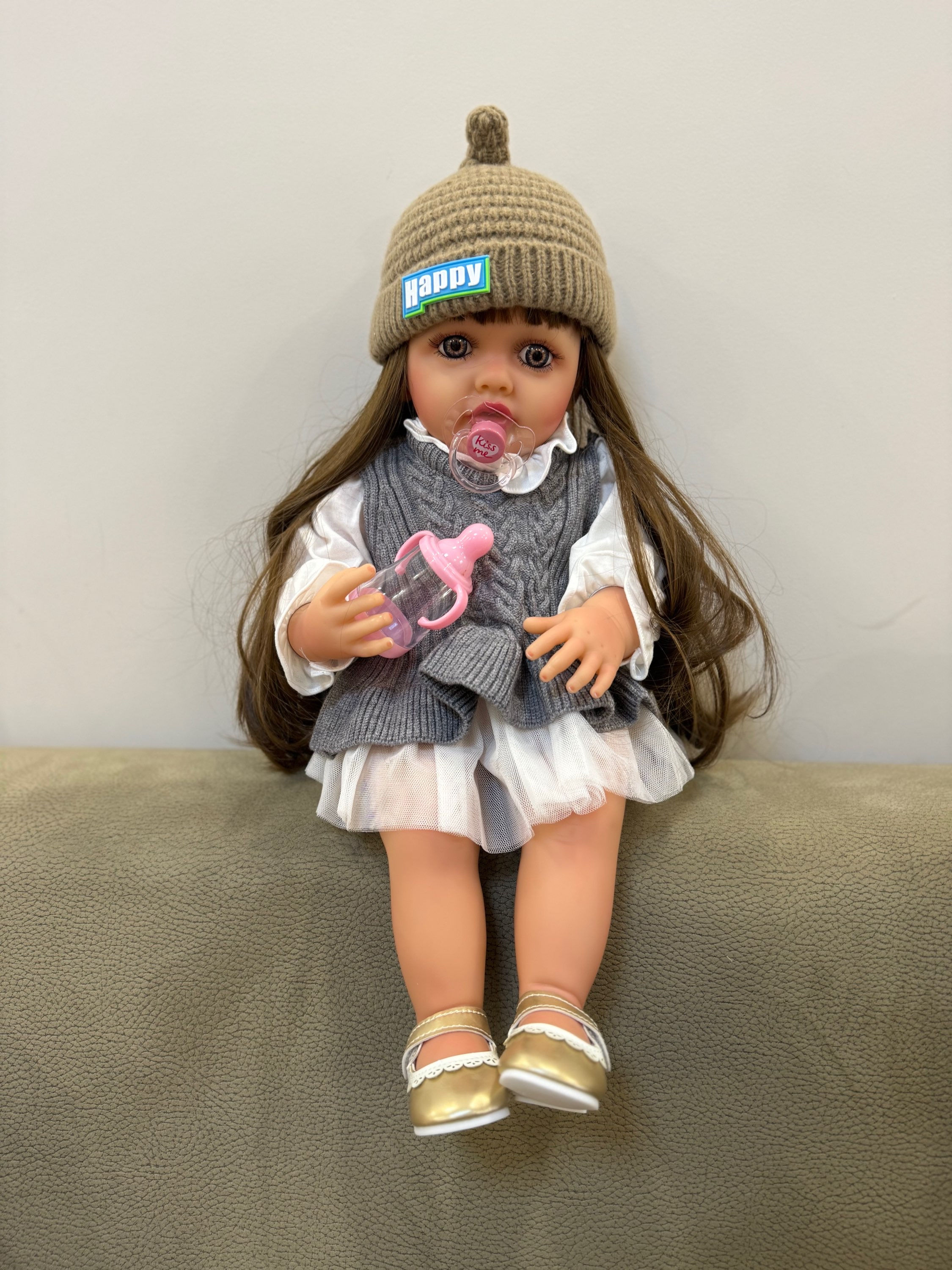 Հայերեն խոսող բազմաֆունկցիոնալ սիլիկոնե փափուկ տիկնիկ մոխրագույն հագուստով